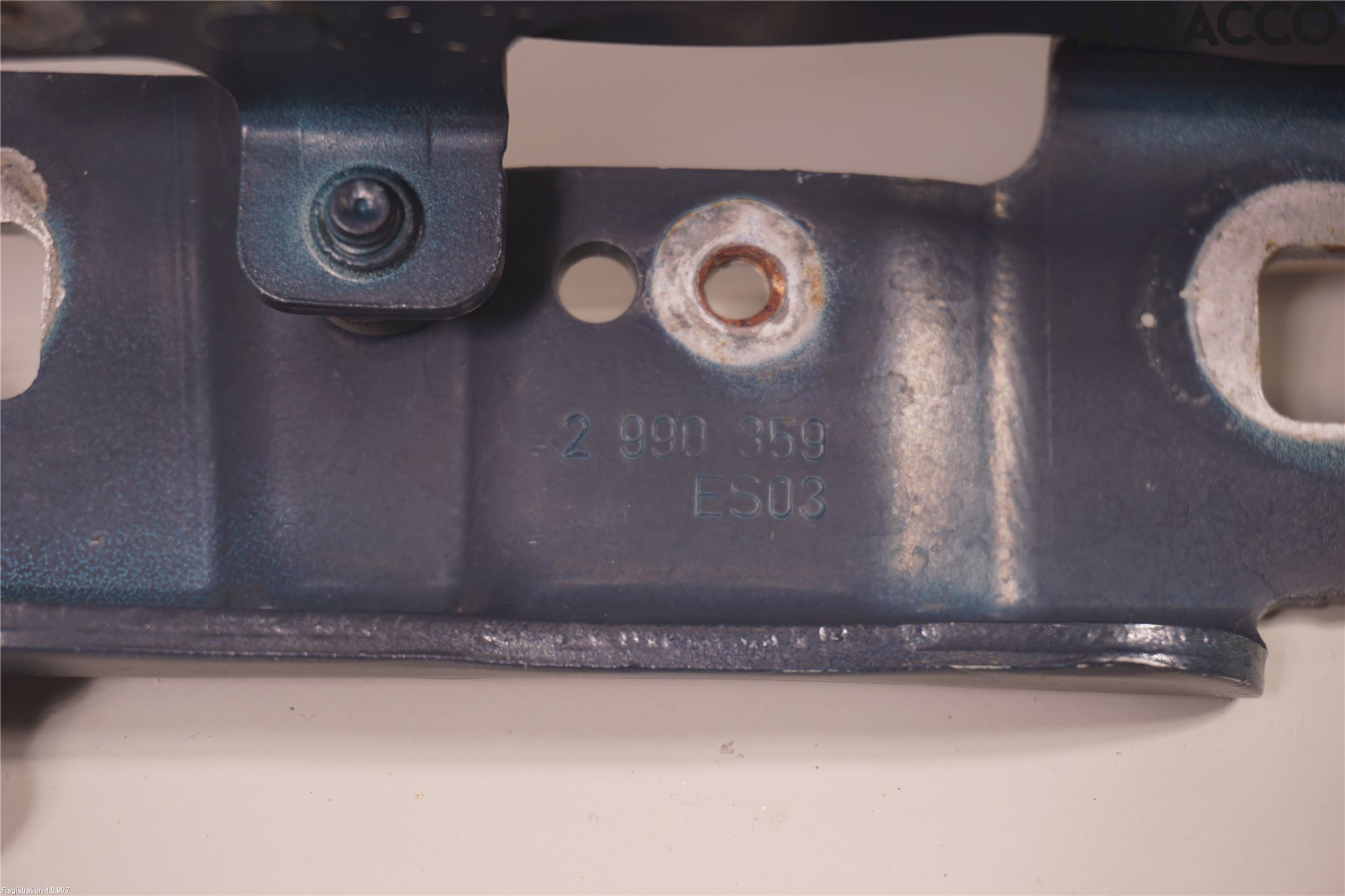 BMW X1 E84 10-15 Huvgångjärn