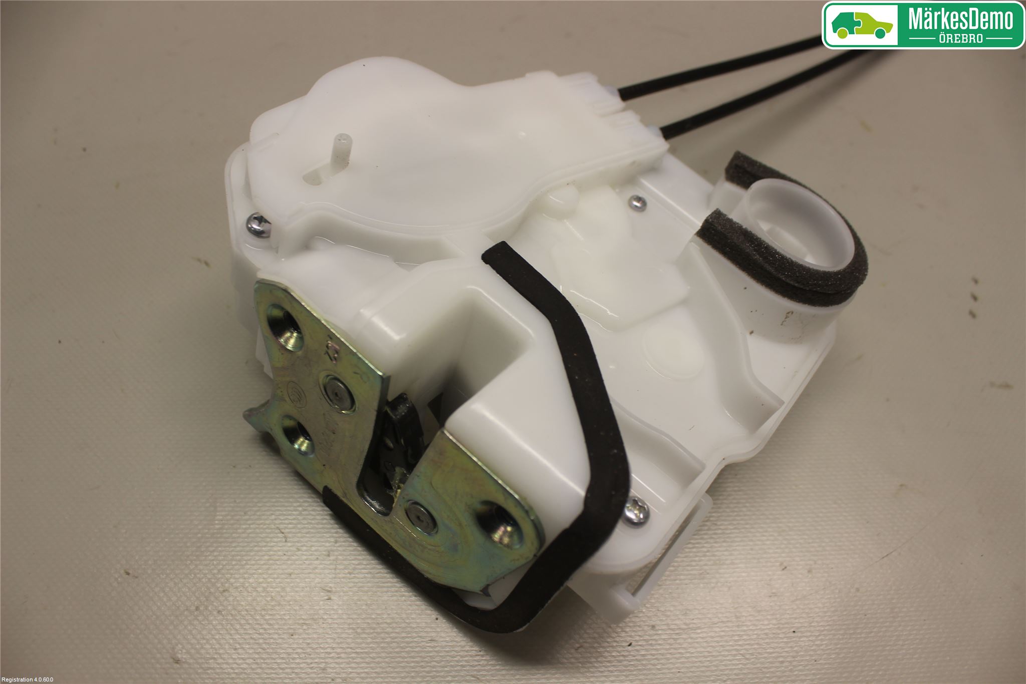 Mitsubishi OUTLANDER 13-21 Låskista-Dörrlås