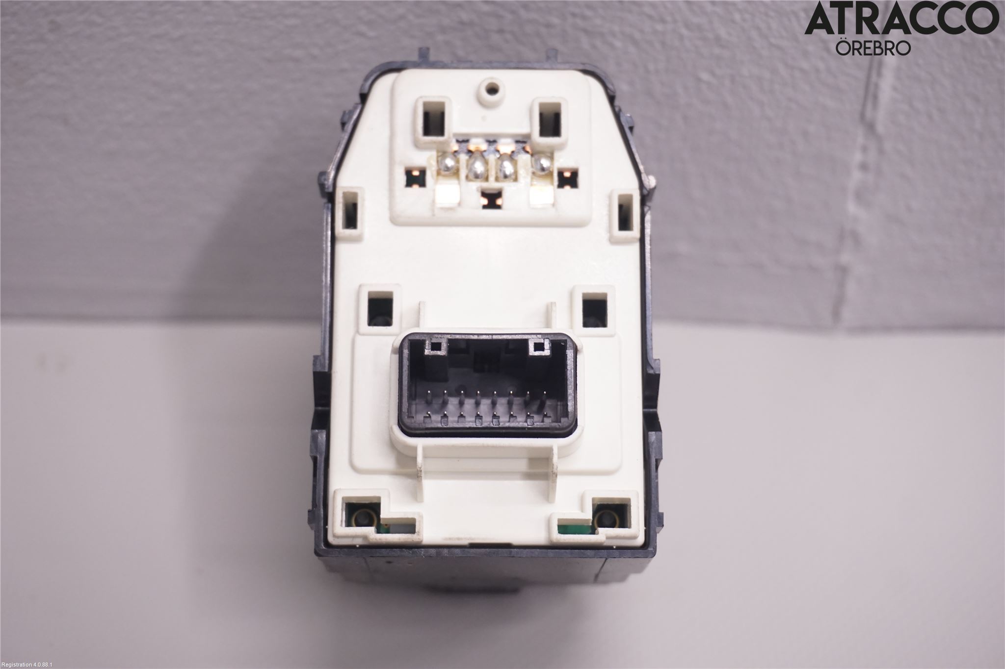 Kia STONIC 18->> Strömställare Spegel