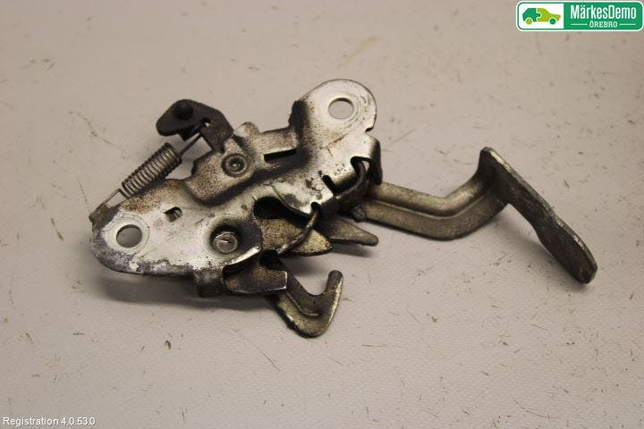 Peugeot 308 08-13 Huvlås