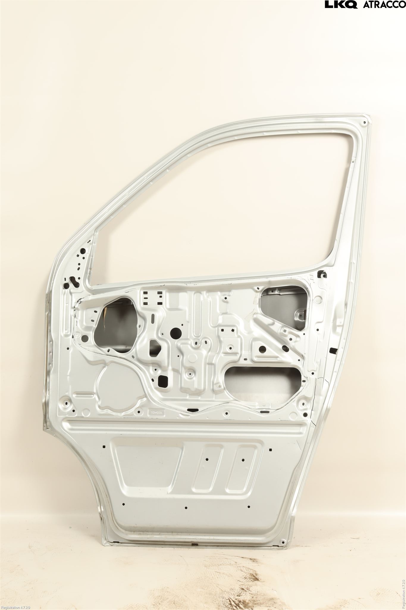 Toyota HI-ACE 06-12 Dörr Fram Höger