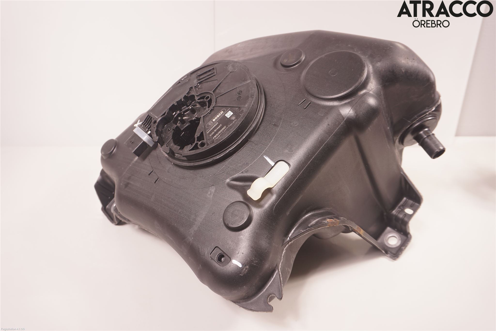 Volkswagen VW PASSAT 20-24 Adblue Tank