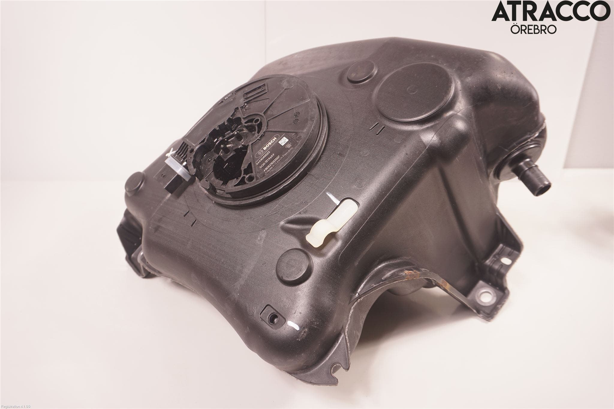 Volkswagen VW PASSAT 20-24 Adblue Tank