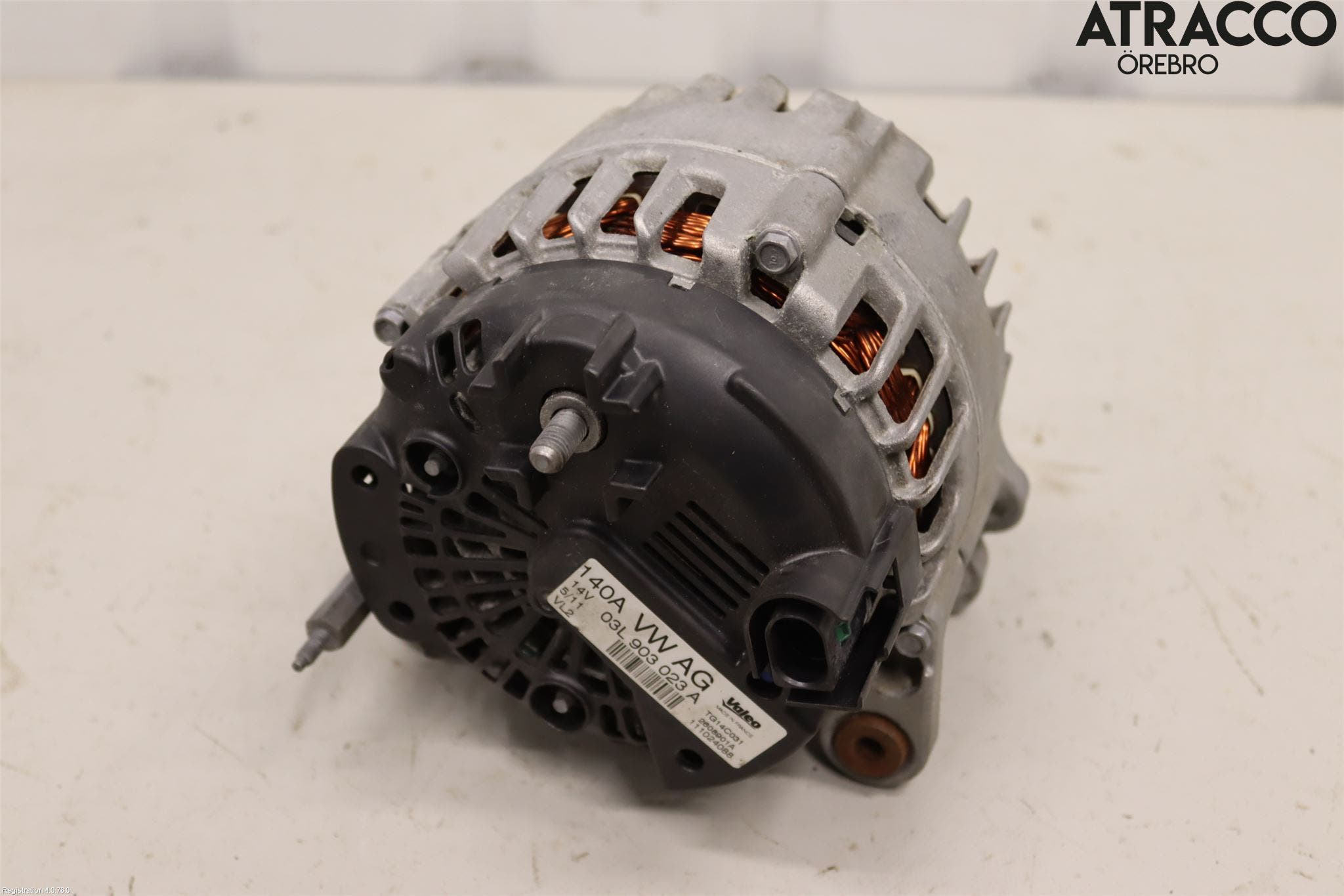 Volkswagen VW GOLF VI 09-13 Generator