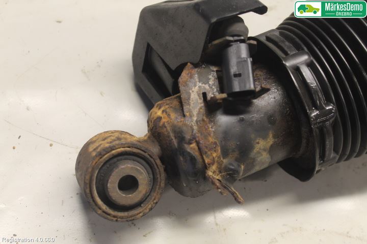 Porsche CAYENNE 03- Fjäderben Bak Höger