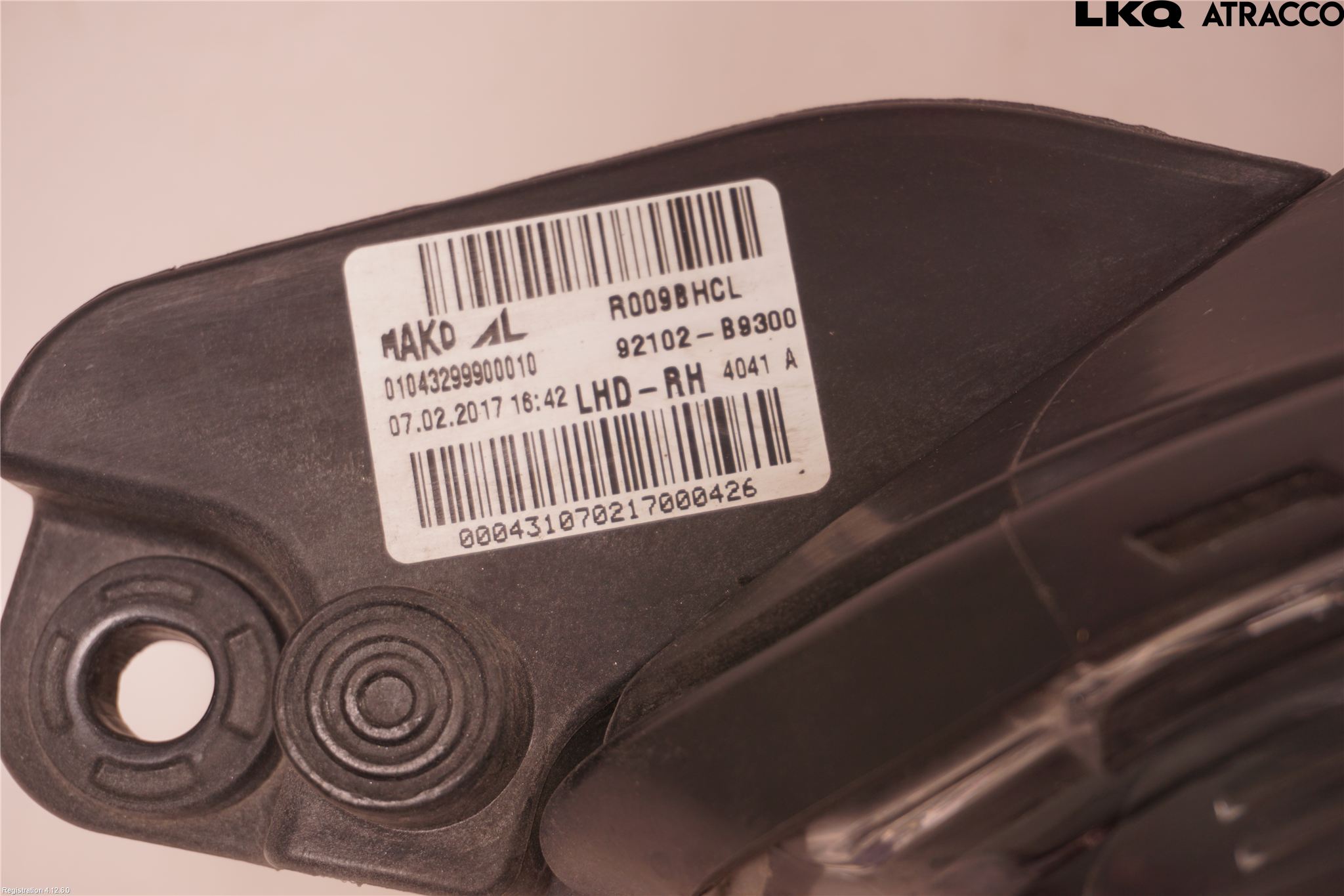 Hyundai i10 BA 17-20 Strålkastare Höger