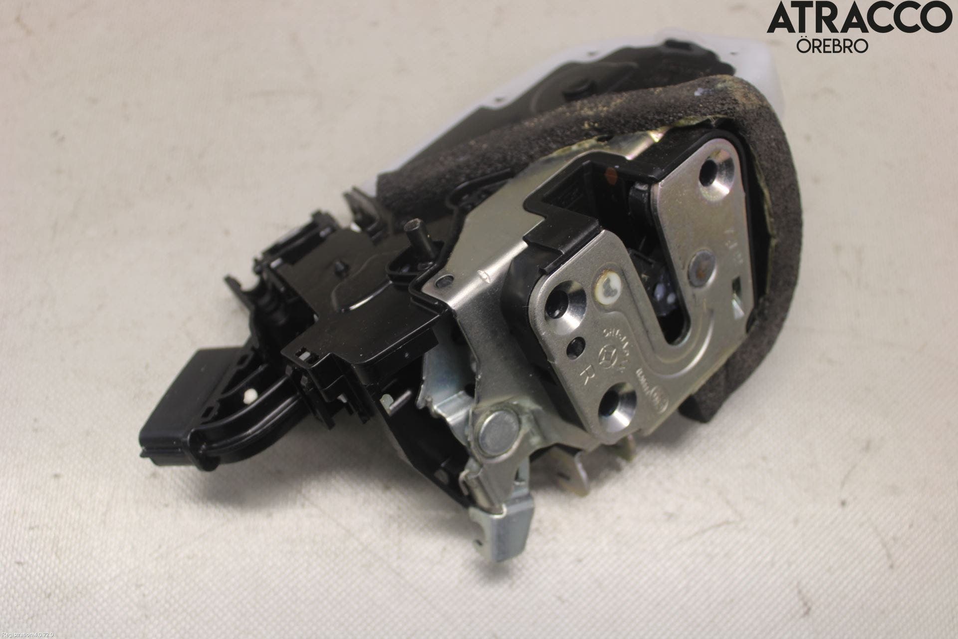 Nissan X-TRAIL 14-21 Låskista-Dörrlås