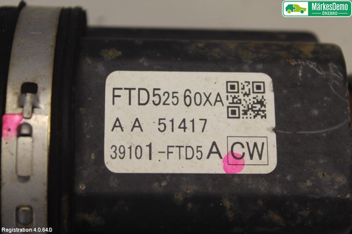 Mazda CX-3 Drivaxel Fram Vänster