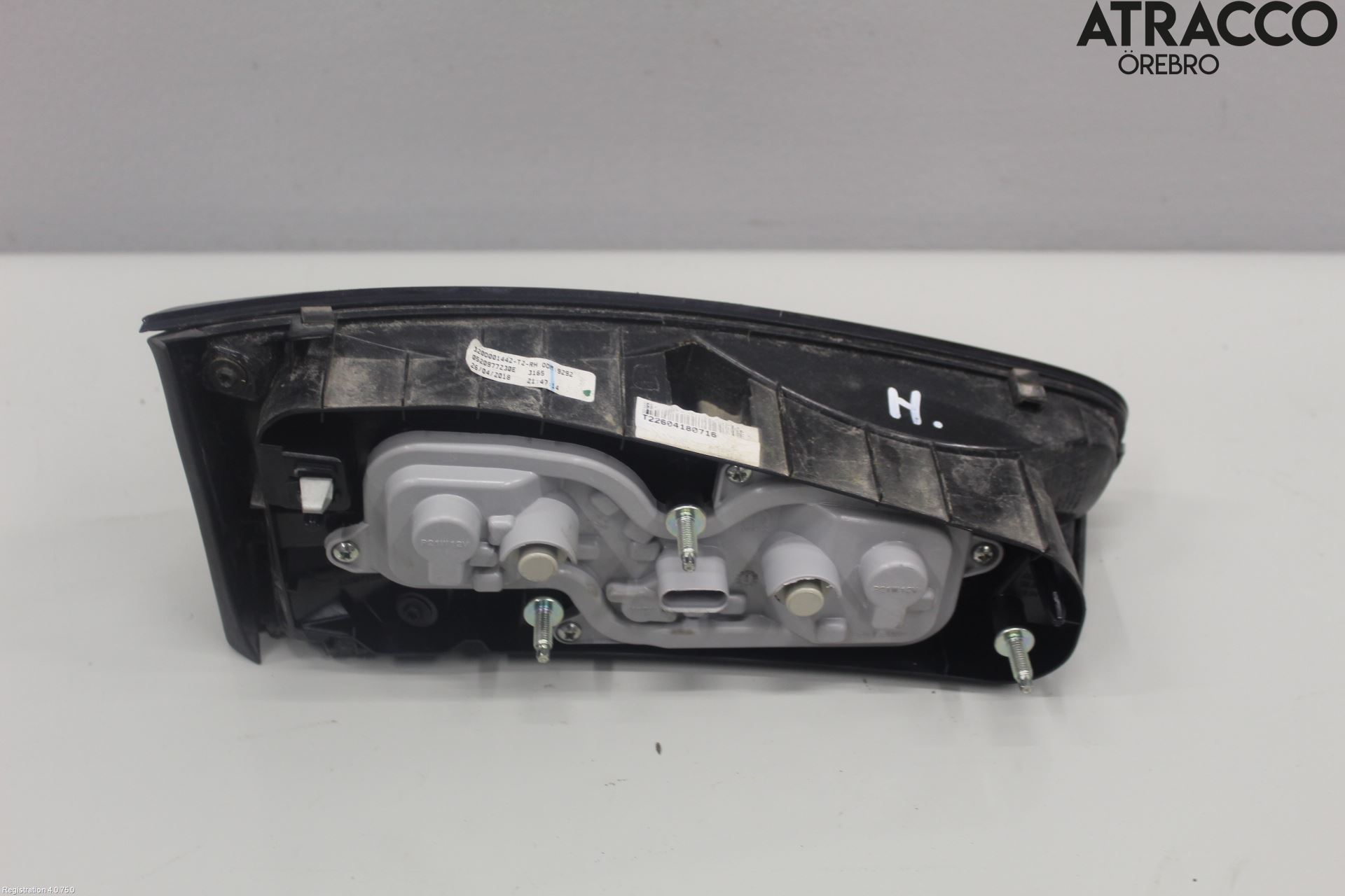 Fiat TIPO/CROSS 16- Bakljus Lucka Hö