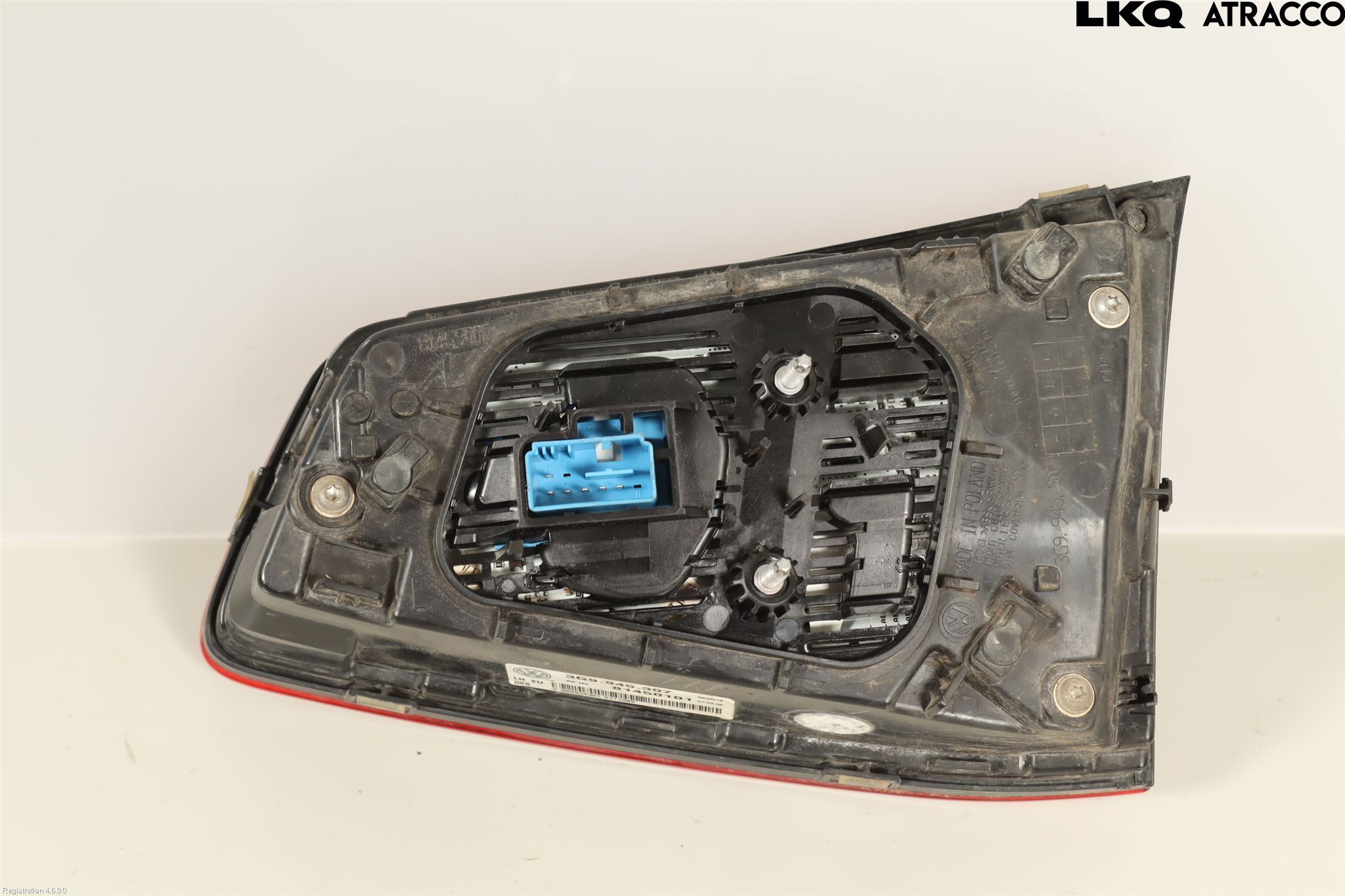 Volkswagen VW PASSAT 15-19 Bakljus Lucka Vä
