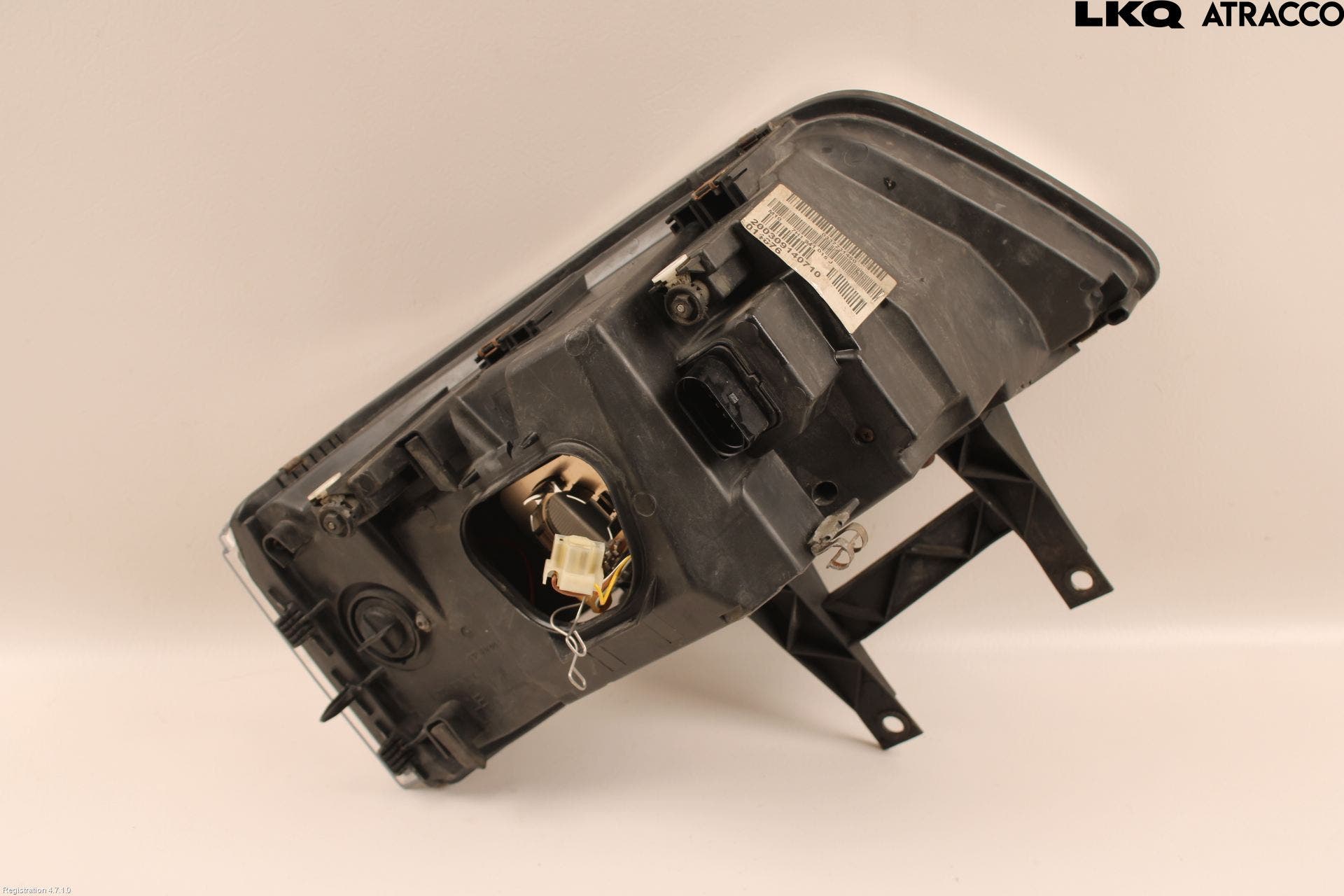 Volkswagen VW TRANSP/CARAVELLE (T5) 04-15 Strålkastare Vänster