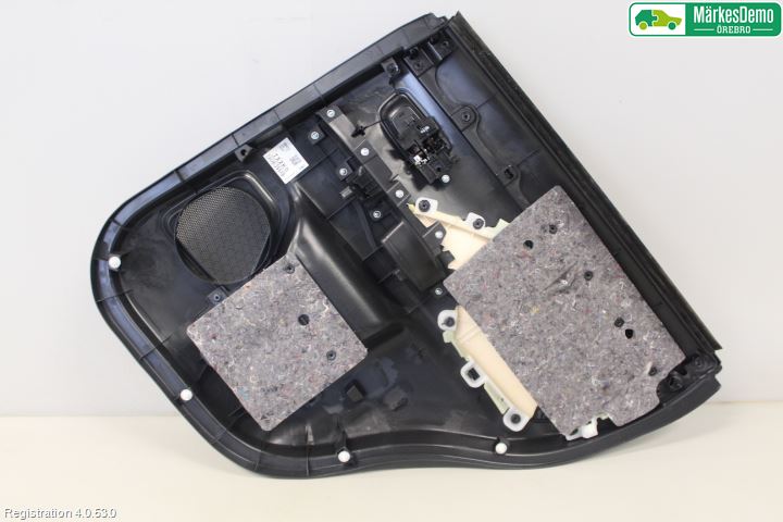 Mitsubishi OUTLANDER 13-21 Dörrklädsel Vä