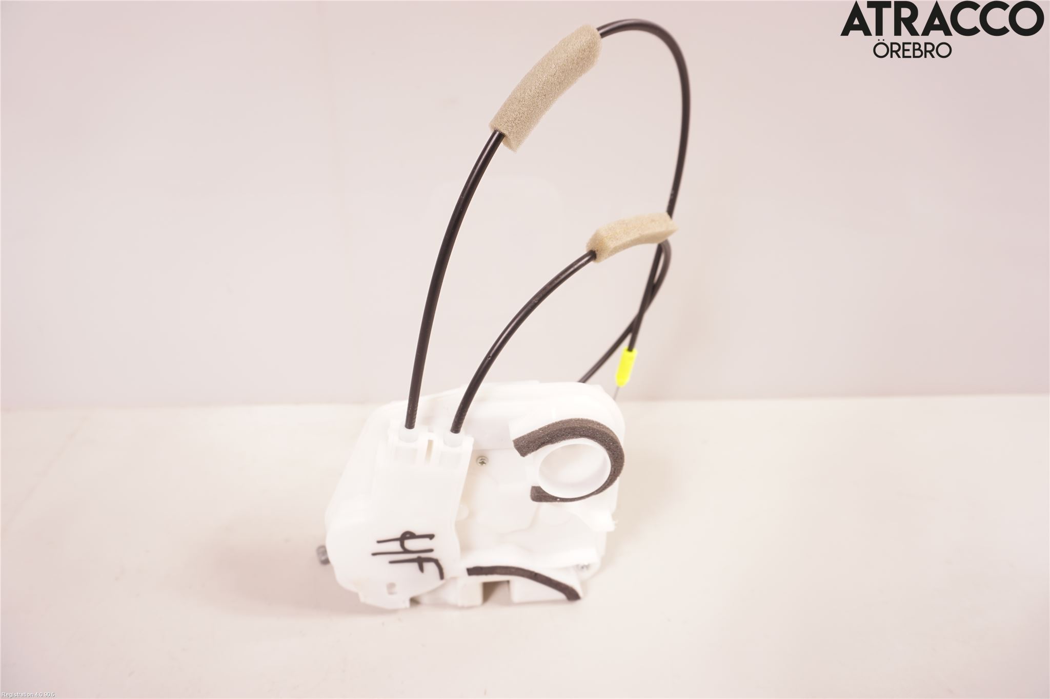 Mitsubishi OUTLANDER 13-21 Låskista-Dörrlås