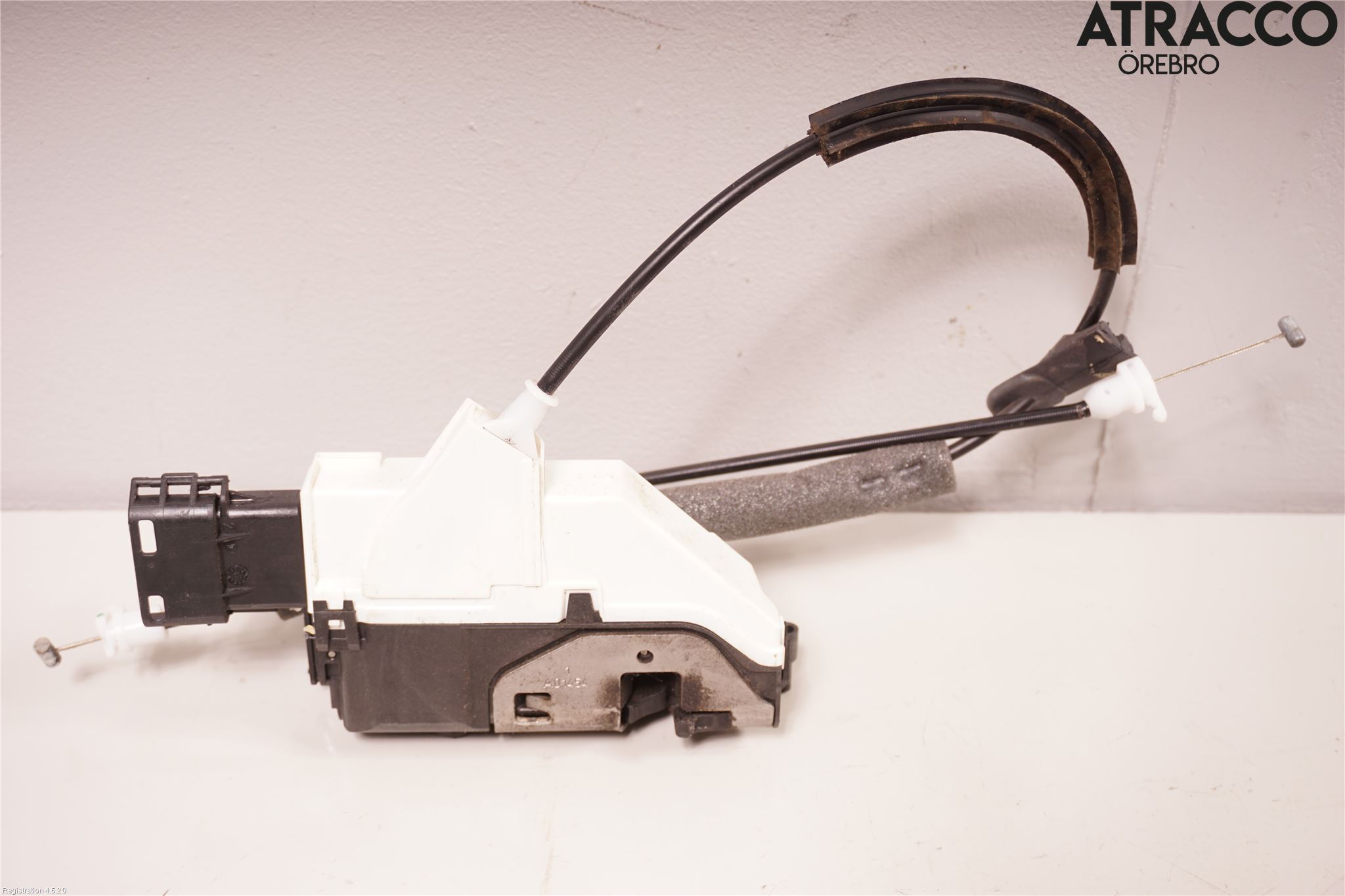 Peugeot PARTNER 08-15 Låskista-Dörrlås