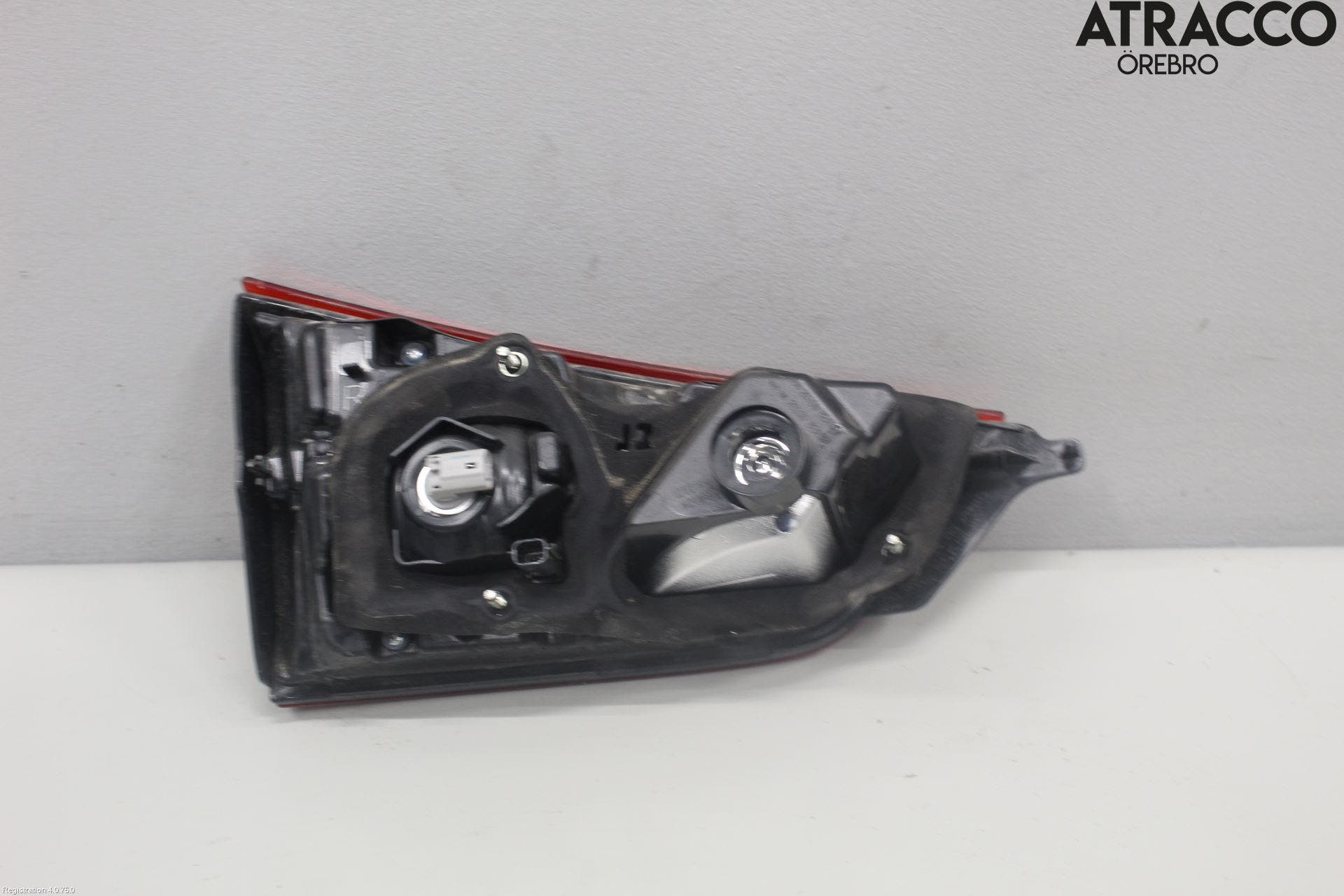 Nissan QASHQAI 14-17 Bakljus Lucka Hö