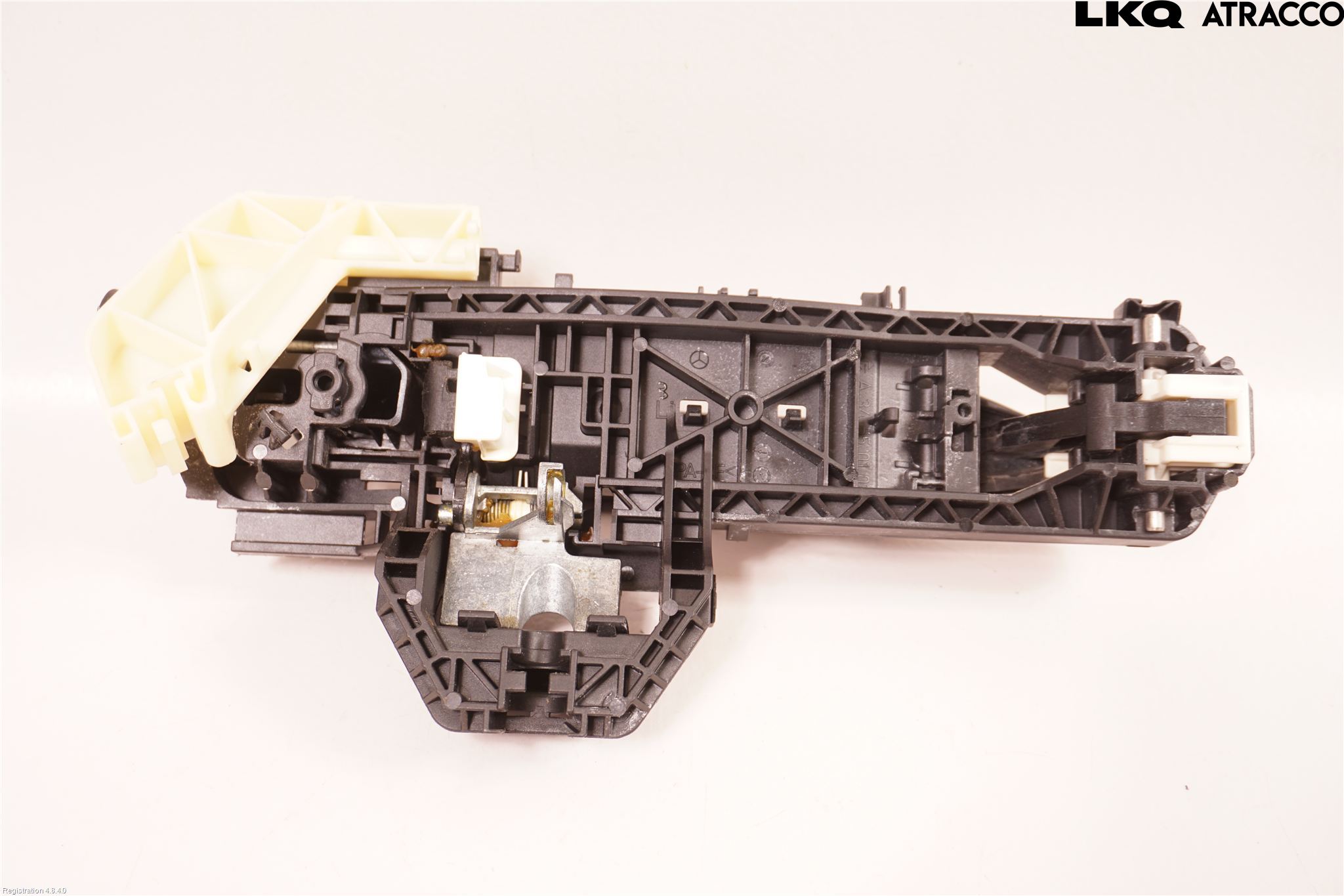 Mercedes-Benz MB E-KLASS (W212) 09-16 Dörrhandtag Yttre Vä