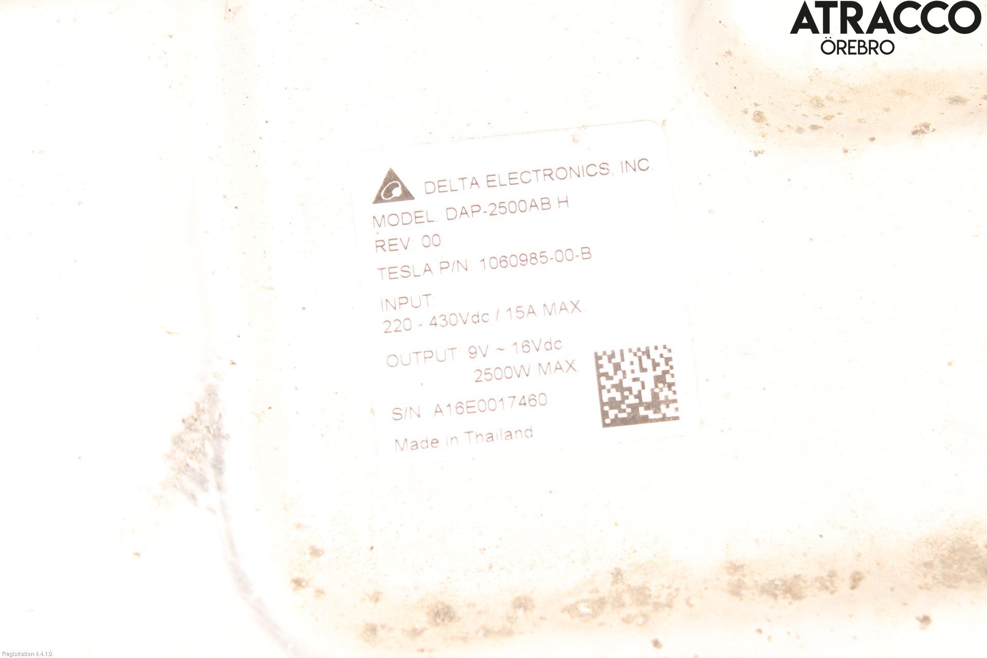 Tesla MODEL X 16- Batteriladdare Högspänning