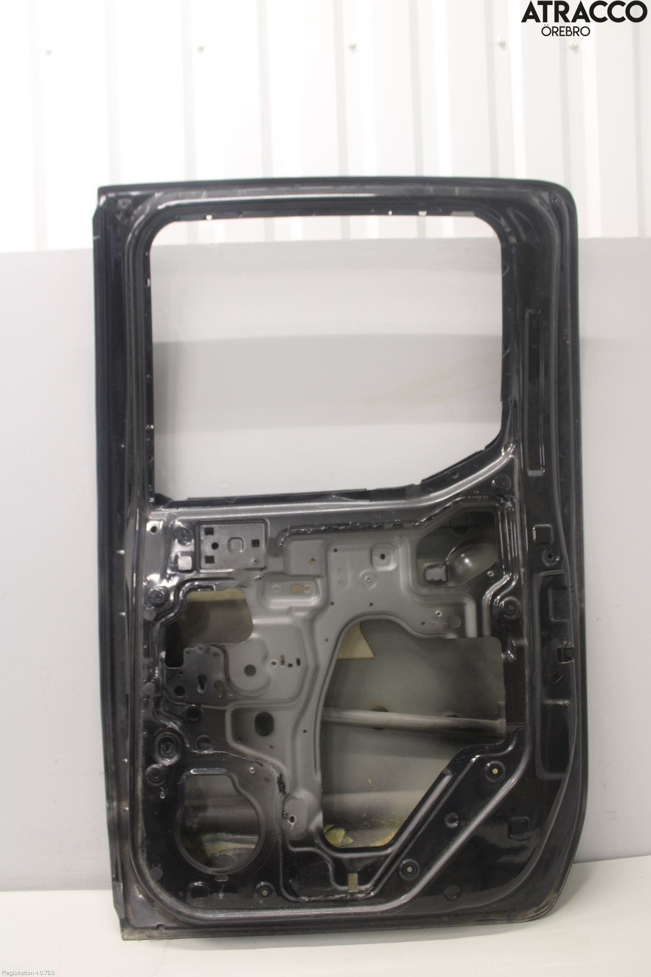 Nissan NAVARA 05-16 Dörr Bak Höger