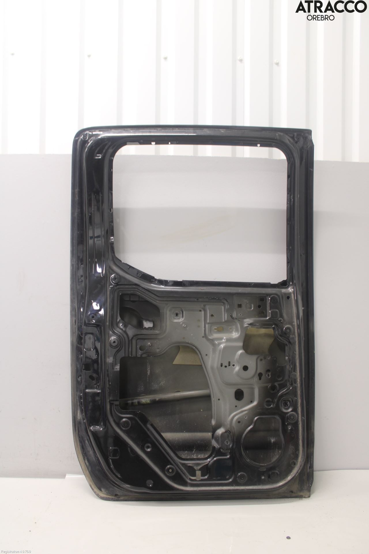 Nissan NAVARA 05-16 Dörr Bak Vänster