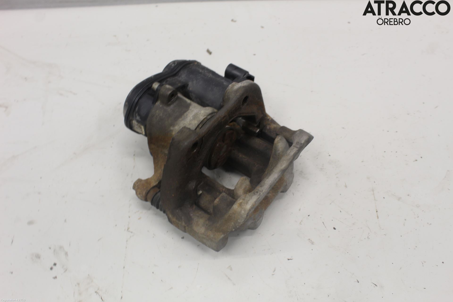 BMW 5 F10/F11/F18 09-17 Bromsok Bak Vänster