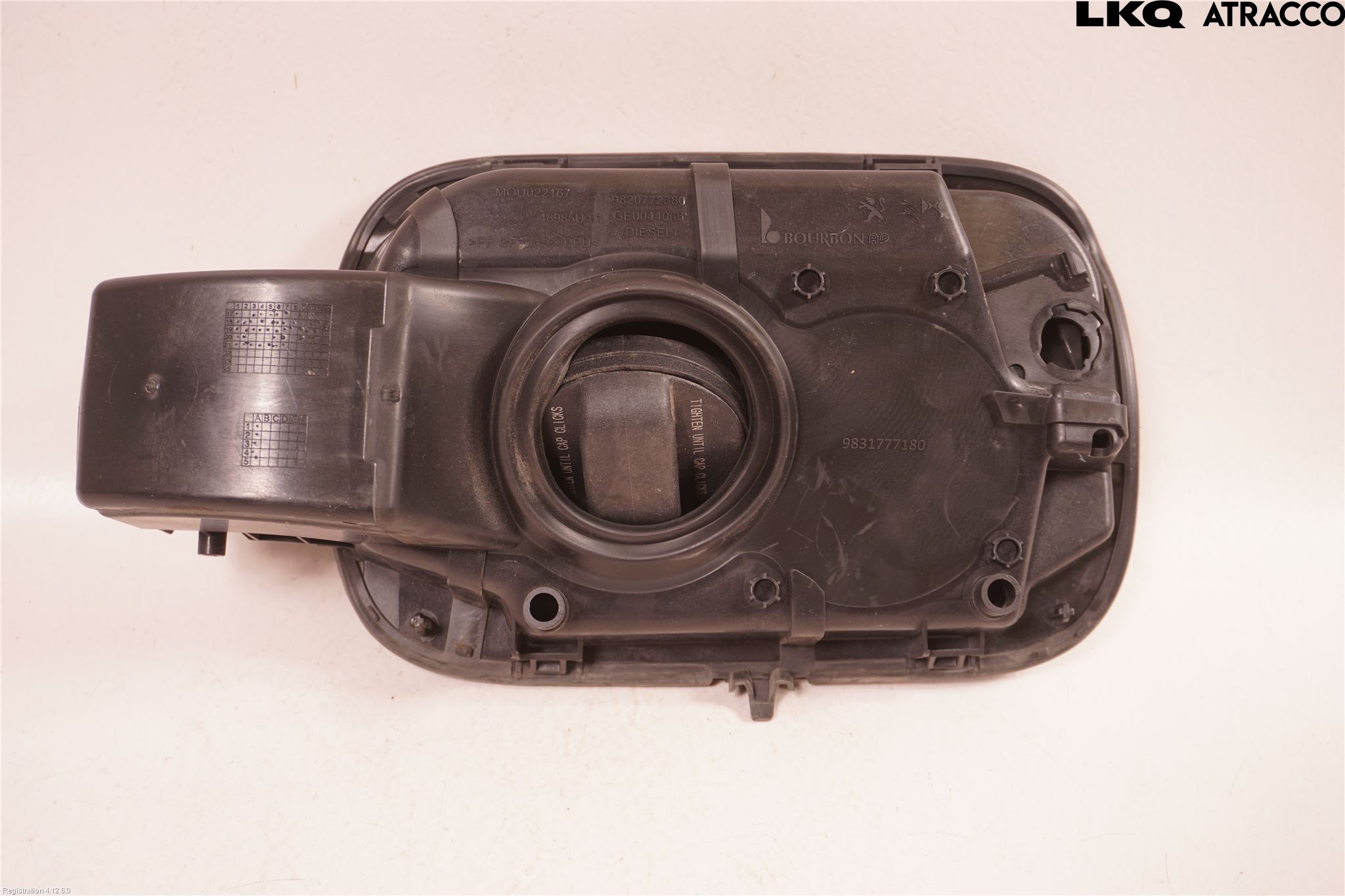 Citroen DS 7 CROSSBACK 19-23 Tanklucka