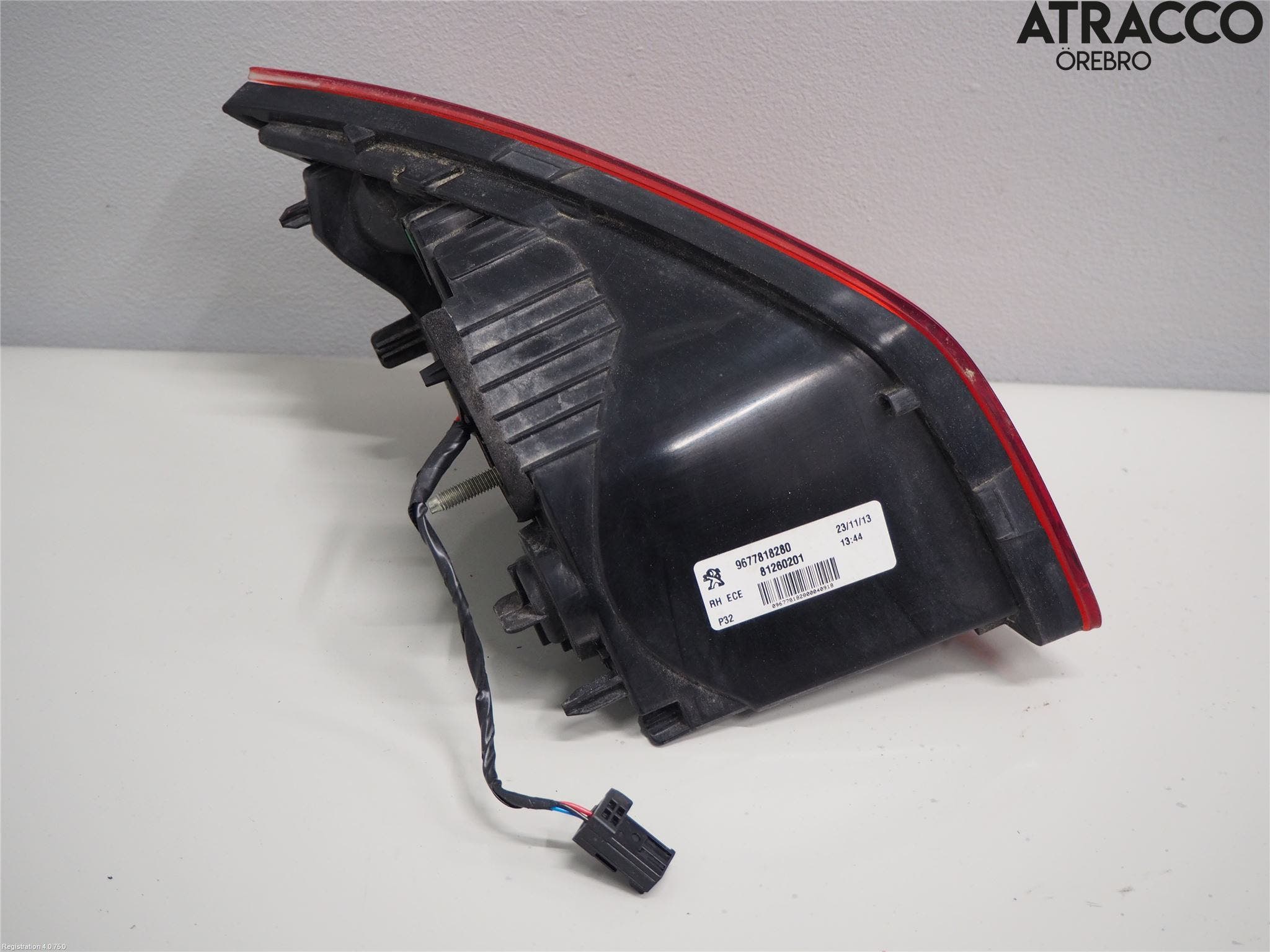 Peugeot 308 14-21 Bakljus Lucka Hö