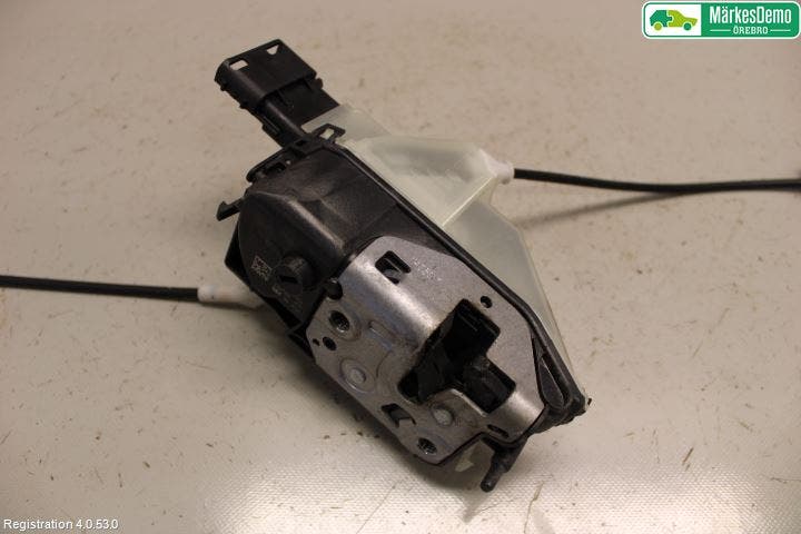 Peugeot 5008 10-16 Låskista-Dörrlås