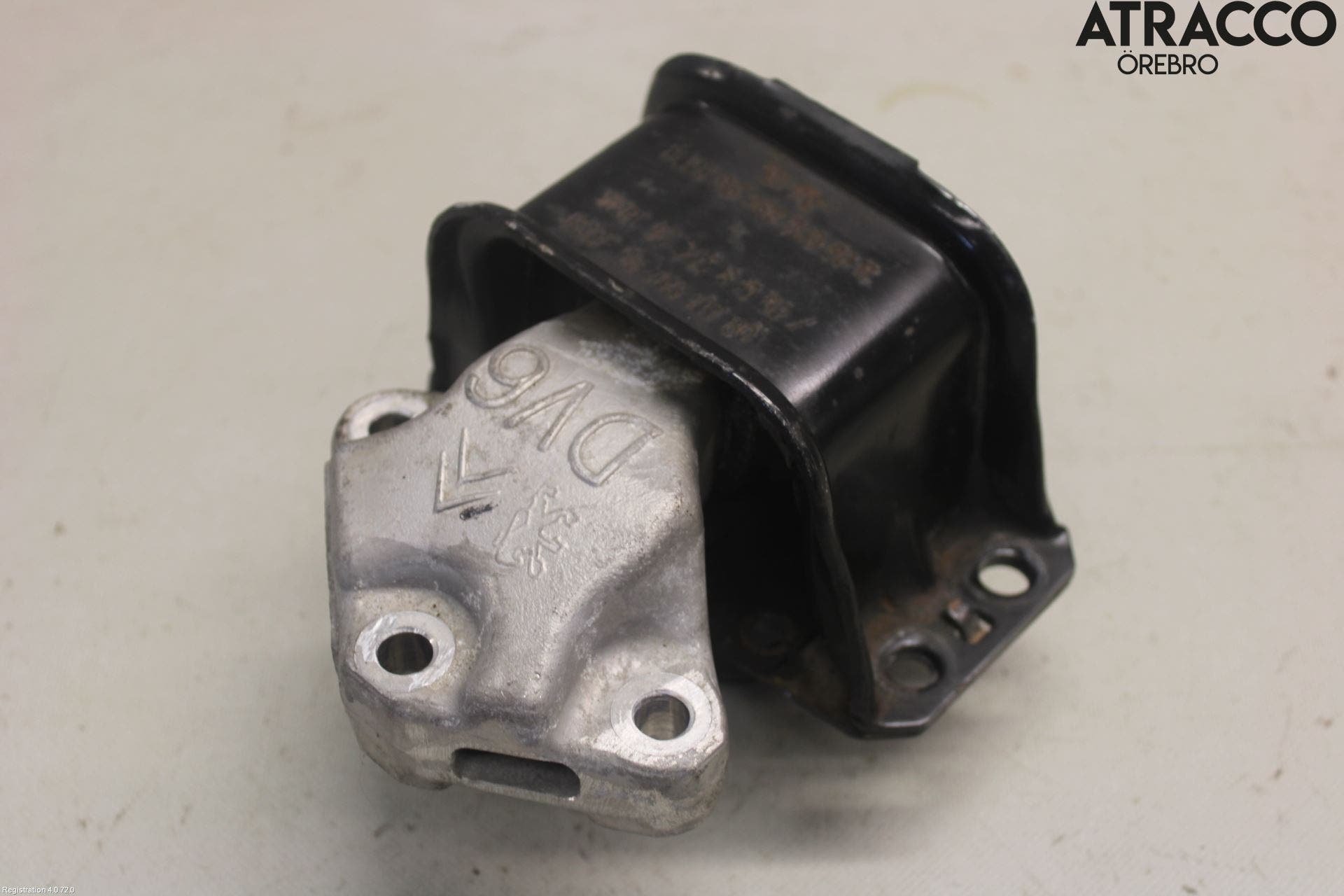 Peugeot 3008 09-16 Motorfäste