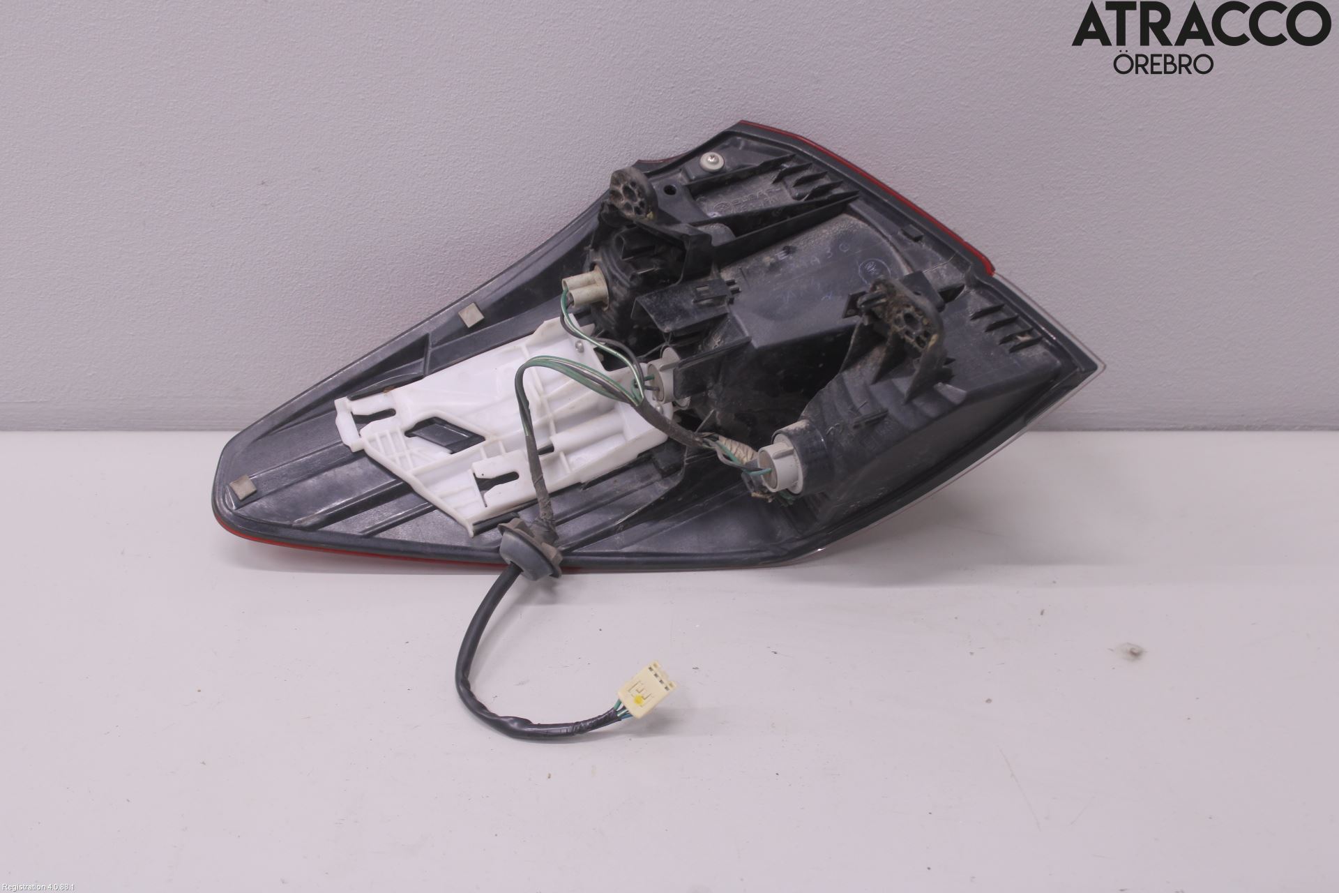 Subaru LEGACY 10-14 Bakljus Höger