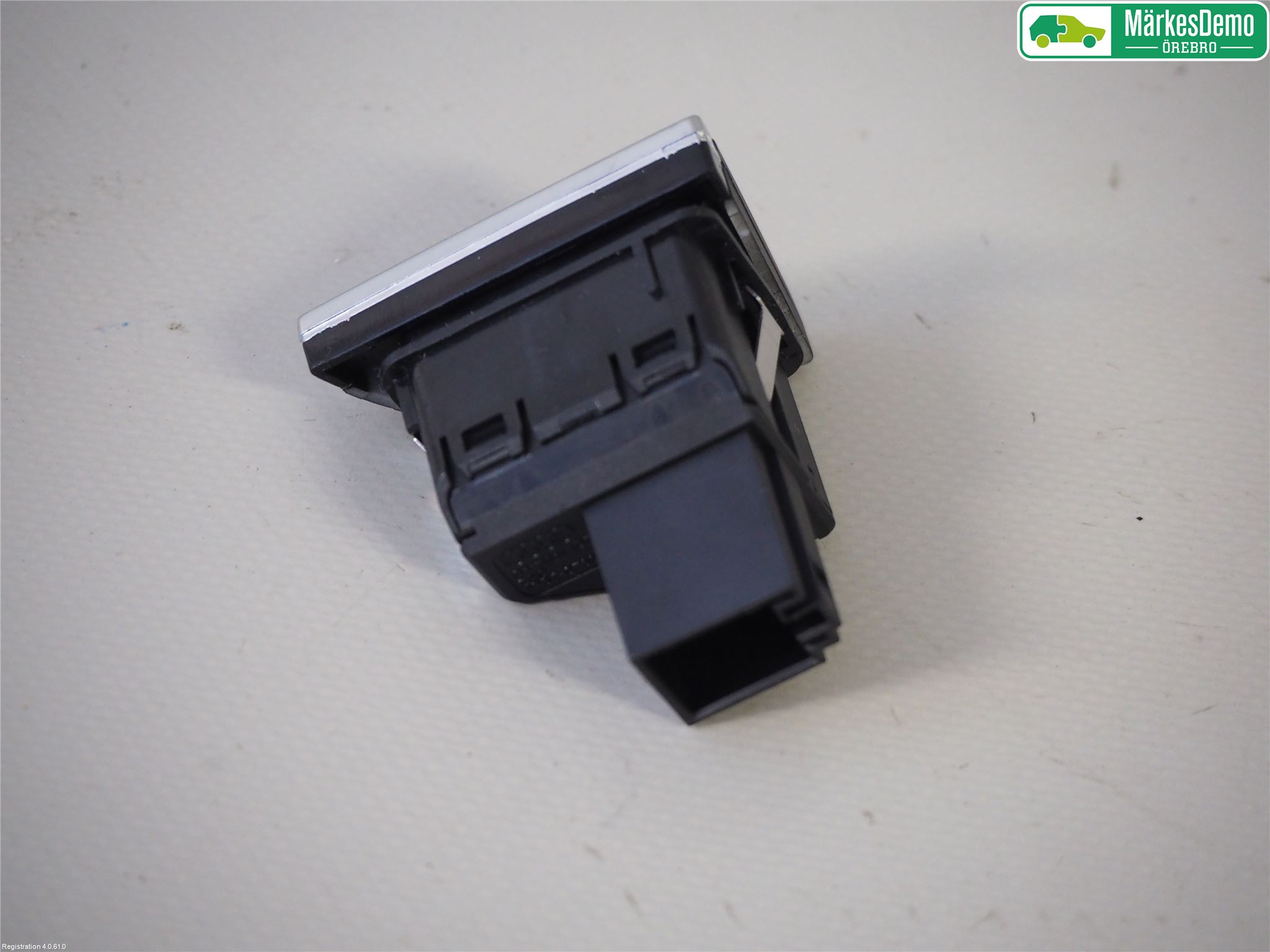 Audi A4/S4 B9 16-19 Strömställare Övrigt