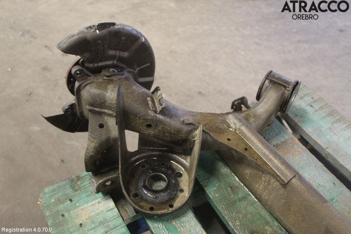 Kia CARENS III 13-19 Bakaxelbalk