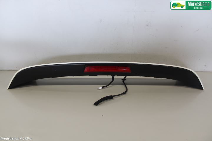 Nissan PULSAR Spoiler Baklucka