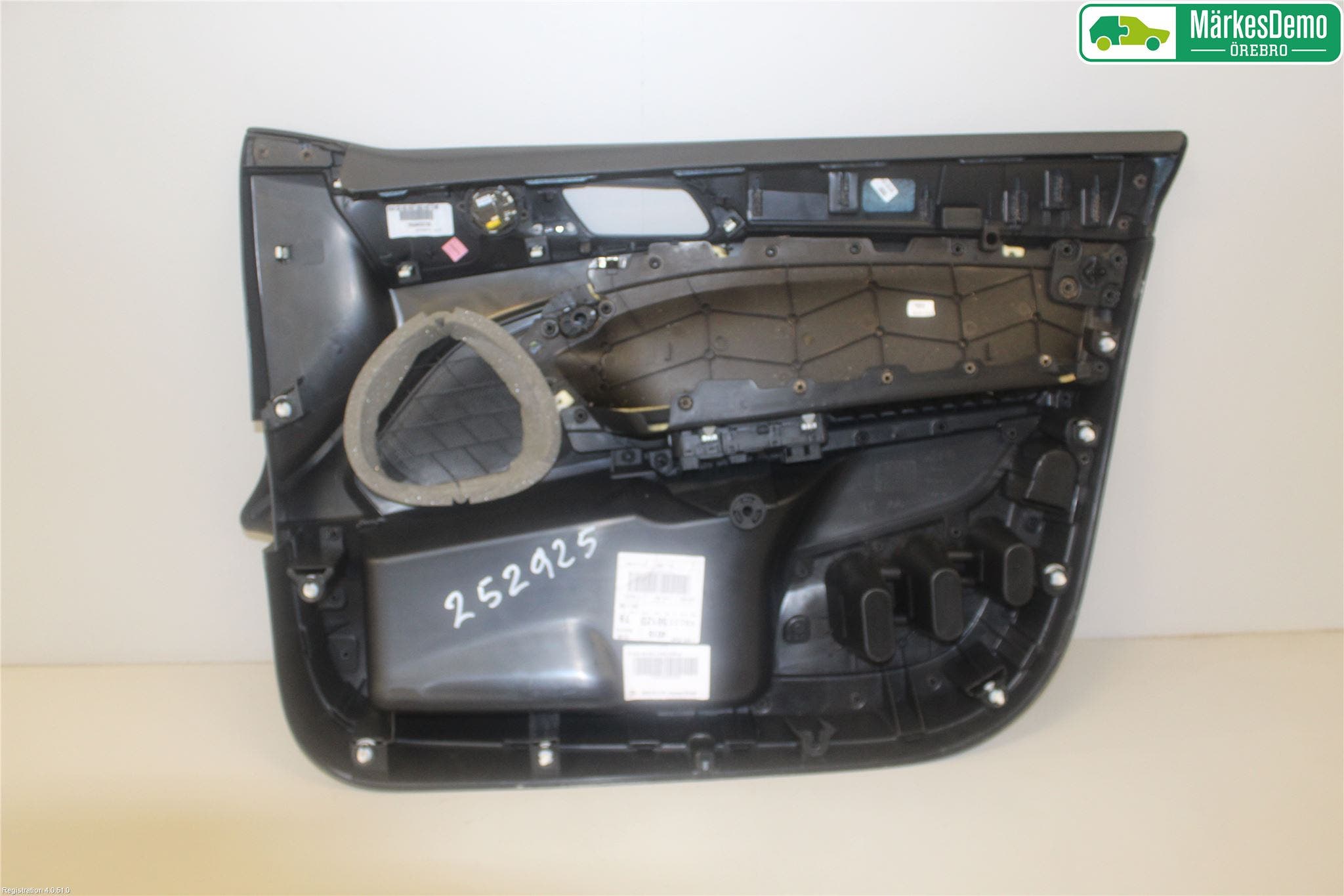 Peugeot 308 14-21 Dörrklädsel Vä