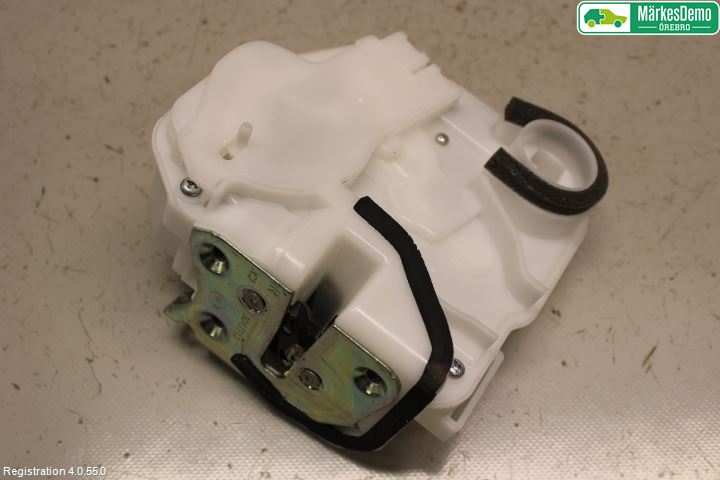 Mitsubishi OUTLANDER 13-21 Låskista-Dörrlås