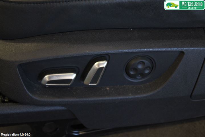 Audi Q7/SQ7 Inredning Stol Fram Vä