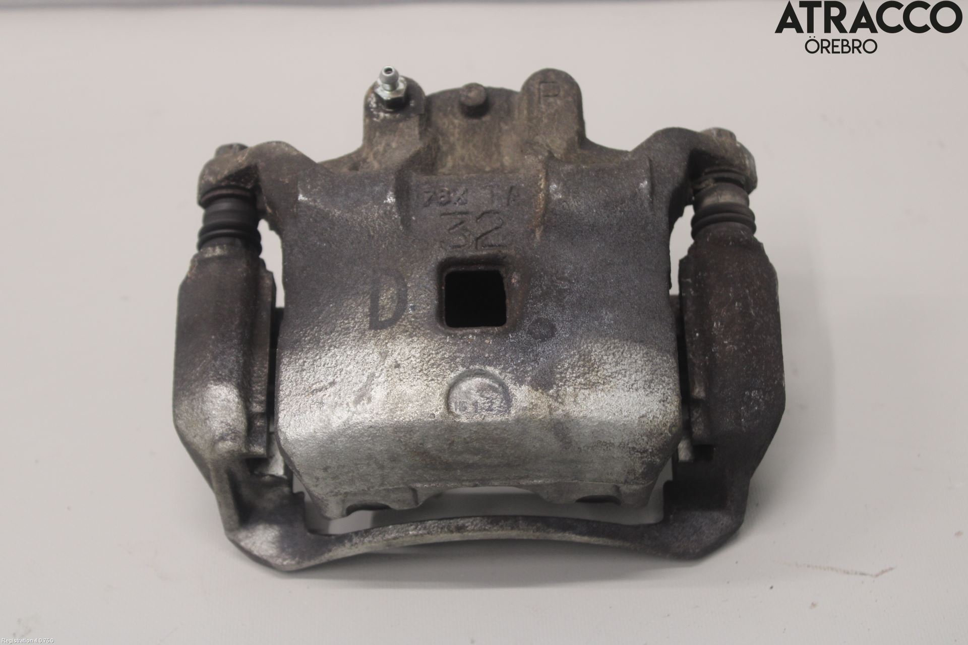 Nissan PULSAR Bromsok Fram Höger