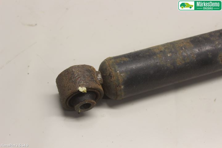 Nissan JUKE 10-14 Stötdämpare Bak