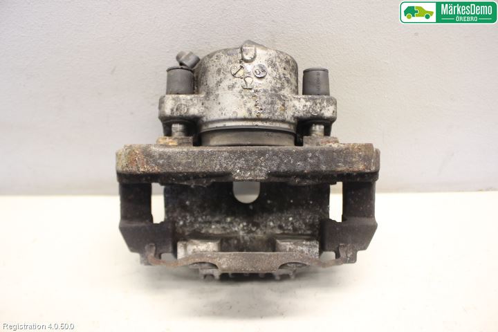 BMW 5 E60/61 Sed/Tou 02-10 Bromsok Fram Höger