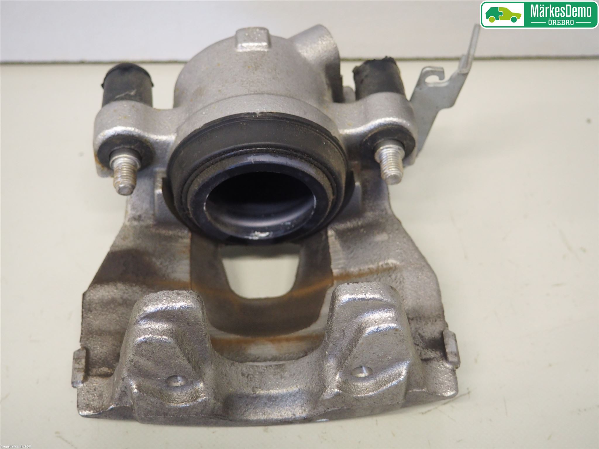 Audi A4/S4 B9 16-19 Bromsok Fram Vänster