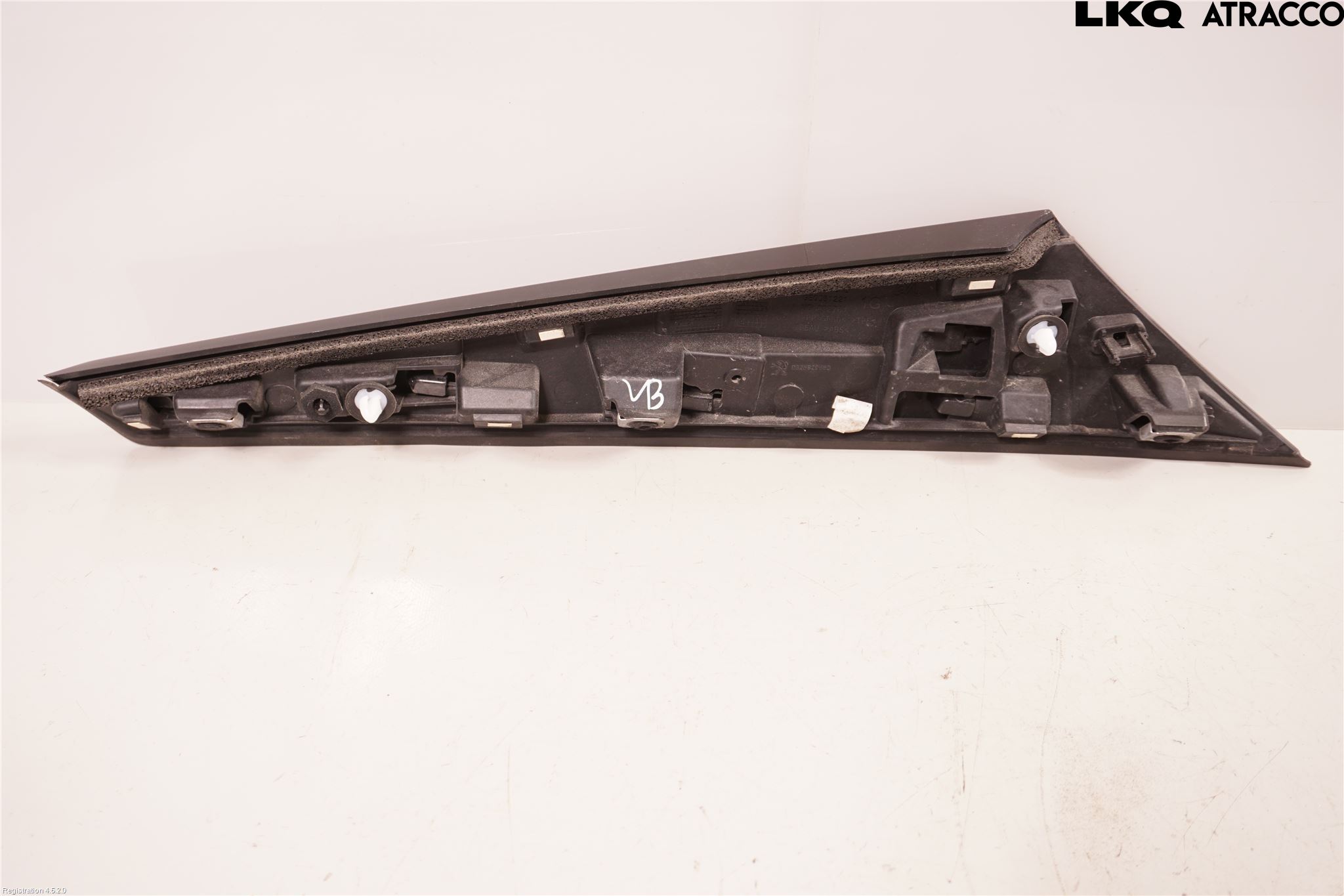 Peugeot 2008/E-2008 20- Spoiler Baklucka