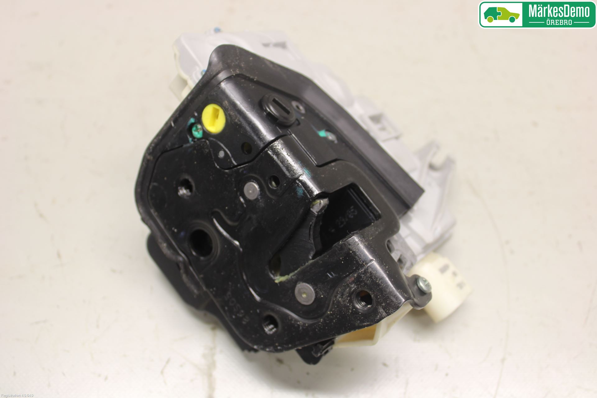 Audi A4/S4 05-07 Låskista-Dörrlås