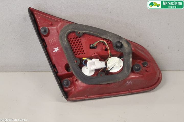 Kia CEED 12-18 Bakljus Lucka Hö