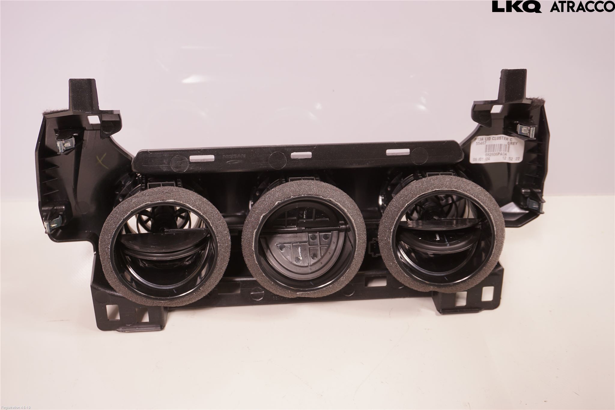 Nissan JUKE 20- Defrosterkanal-Munstycke