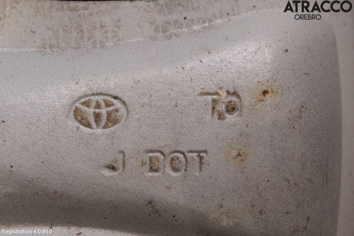 Toyota AVENSIS 03-06 Sommardäck Med Fälg