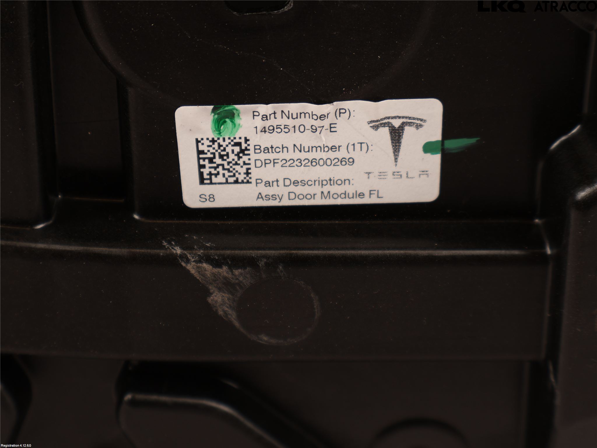 Tesla MODEL Y 21- Fönsterhissmekanism