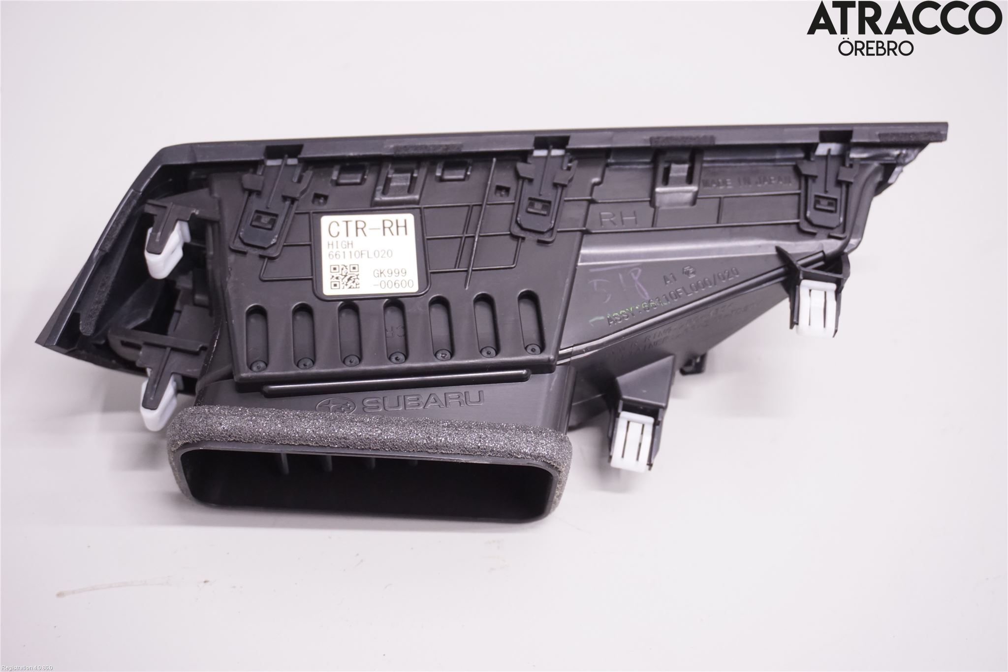 Subaru IMPREZA V 18- Defrosterkanal-Munstycke