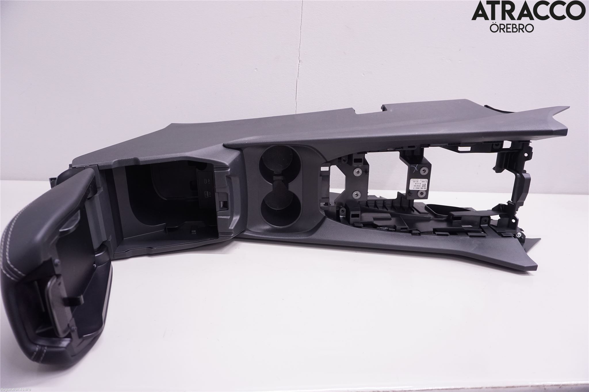 Nissan QASHQAI 21- Instrumentkonsoll Golv