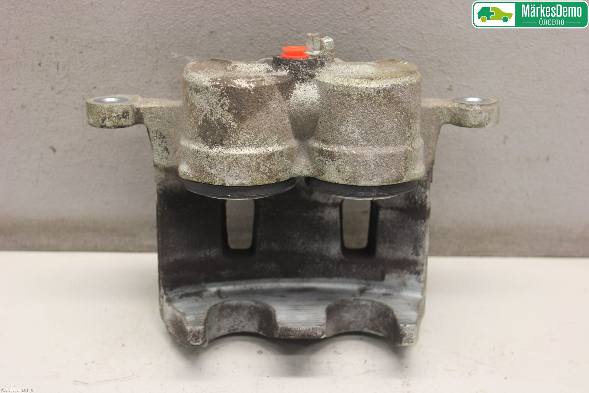 Subaru OUTBACK 15-20 Bromsok Fram Vänster