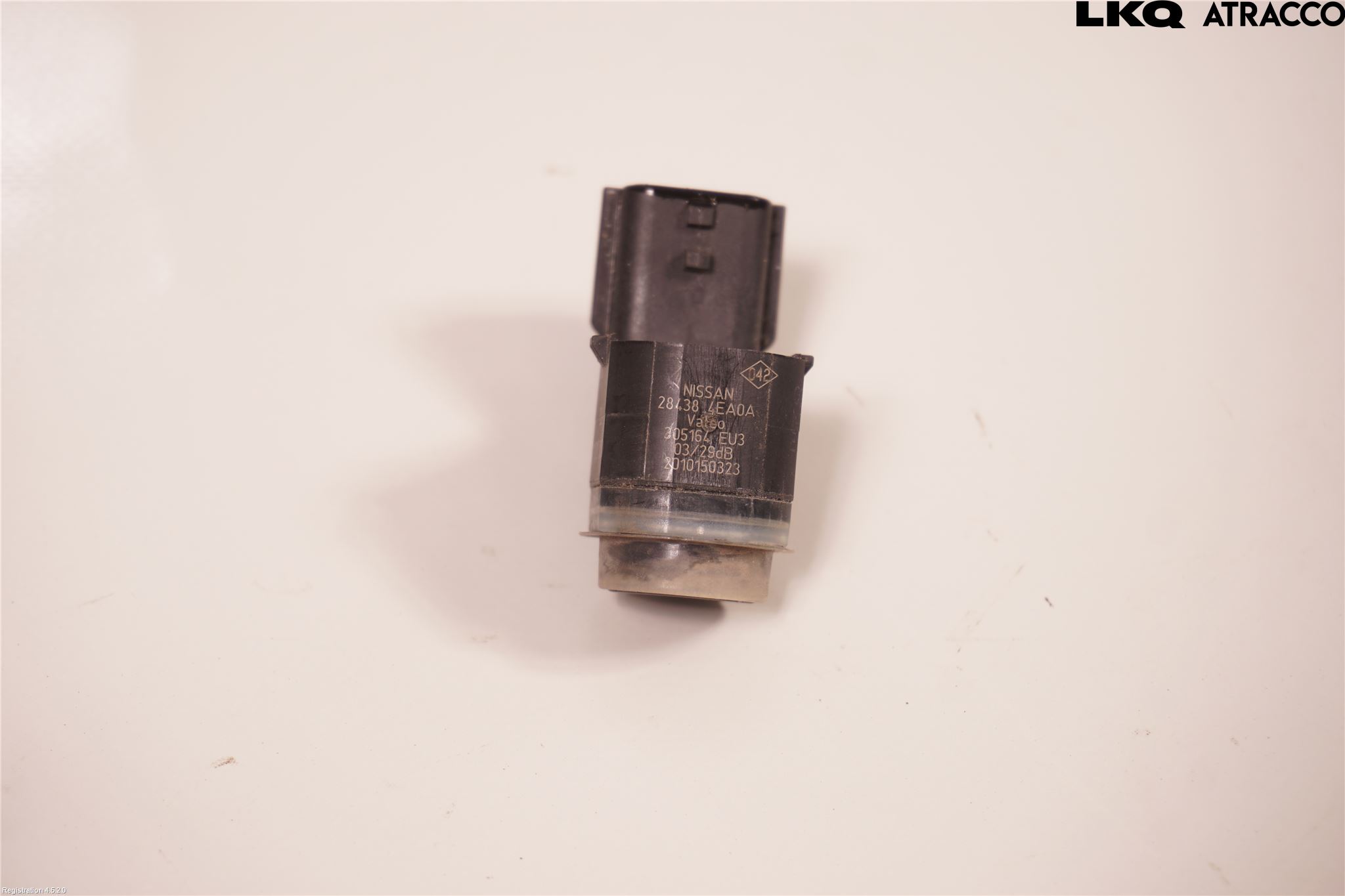 Nissan QASHQAI 14-17 Parkeringshjälp Frontsensor