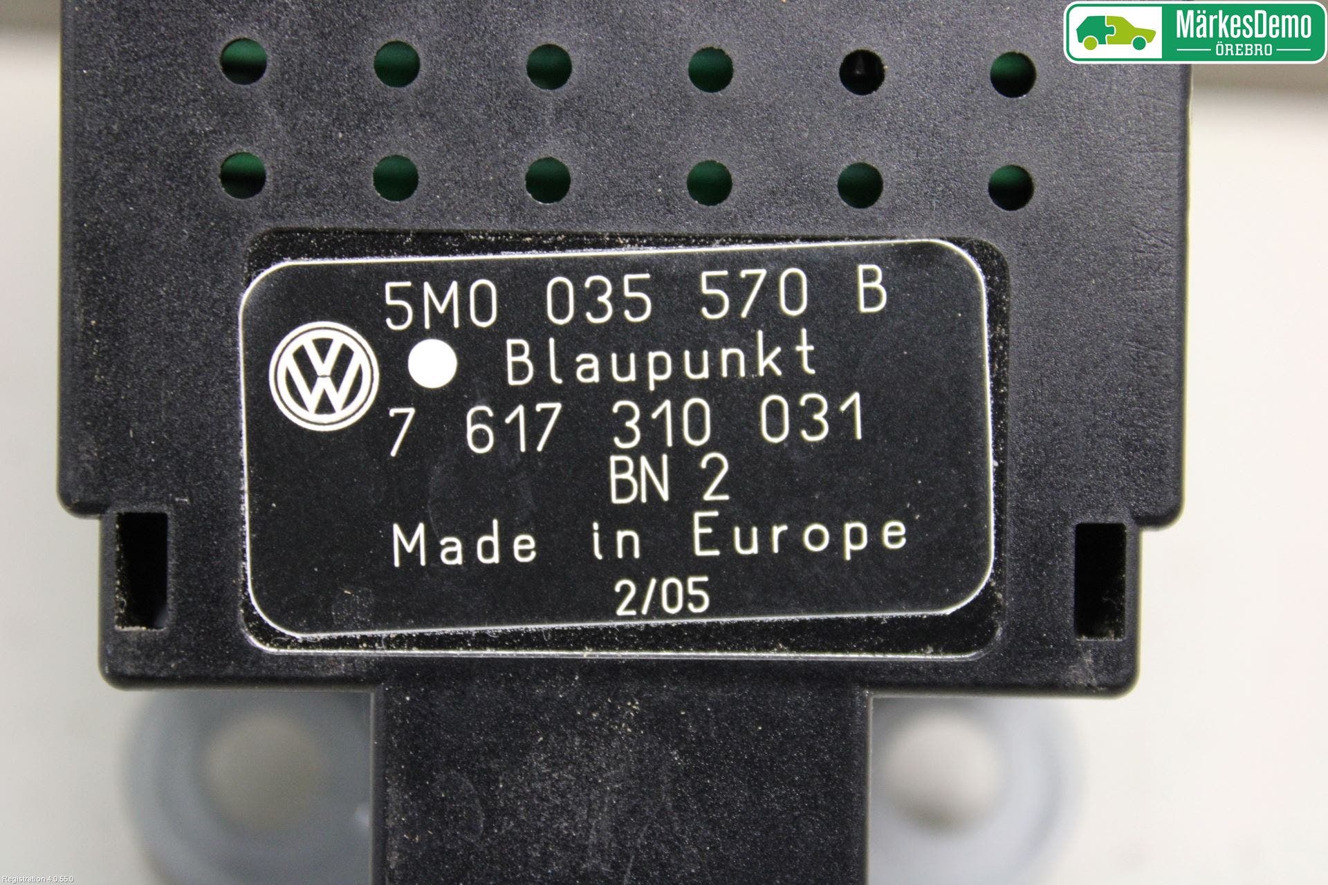 Volkswagen VW GOLF V 04-09 Antennförstärkare